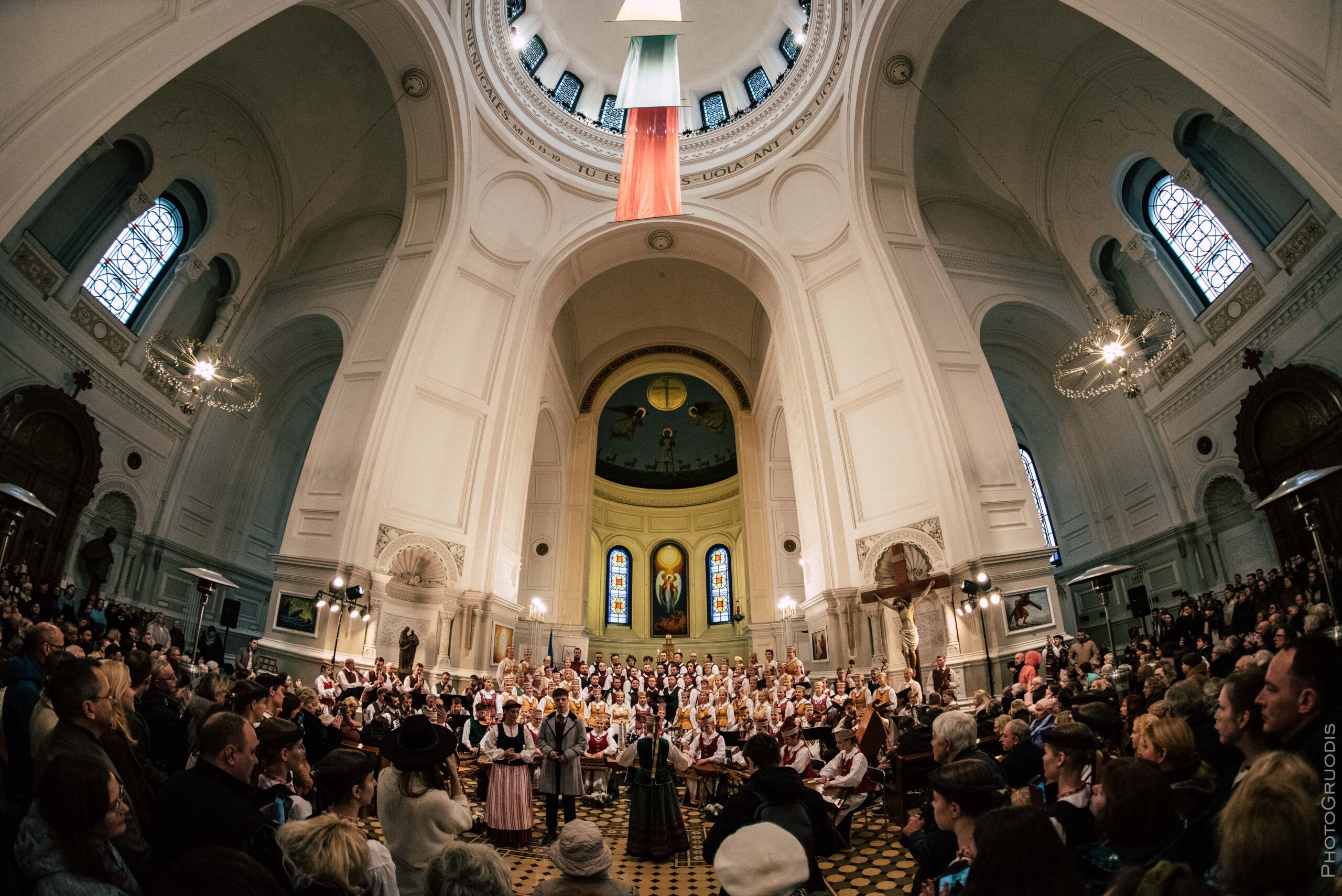 Sakralinės muzikos koncertas „Širdy praeitis atgis“